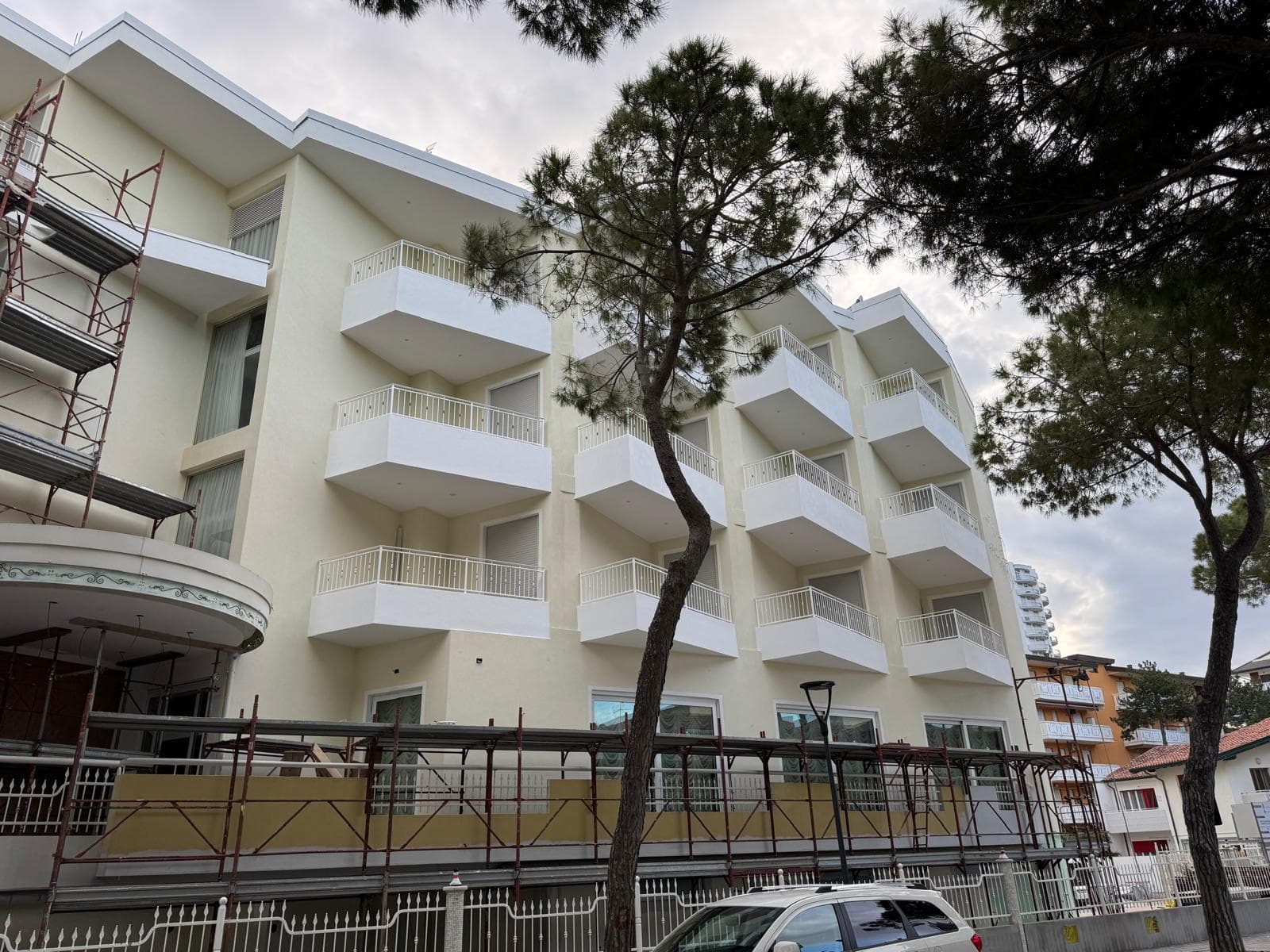 Riqualificazione esterna di palazzina